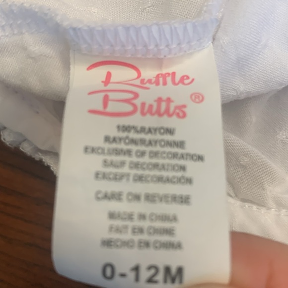 Ruffles Butts white top - Picture 4 of 8